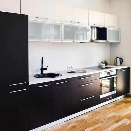 아파트 Red Brick House