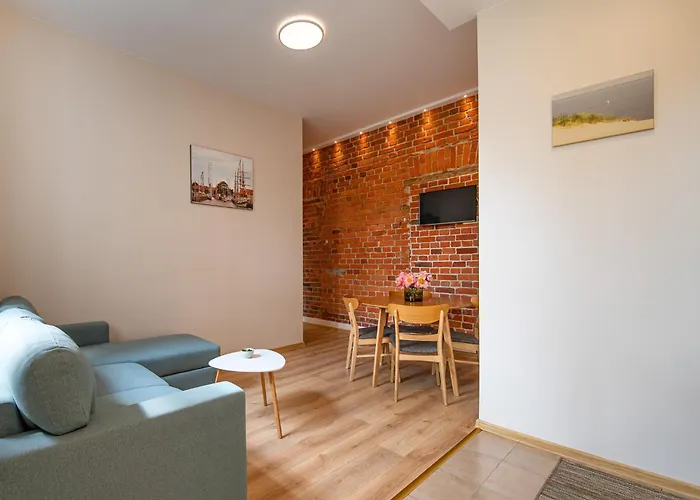 דירה Red Brick House *